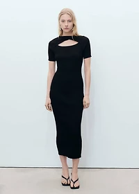 Ribbed midi-dress with slit neckline