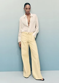 Low-rise  wide leg jeans with belt