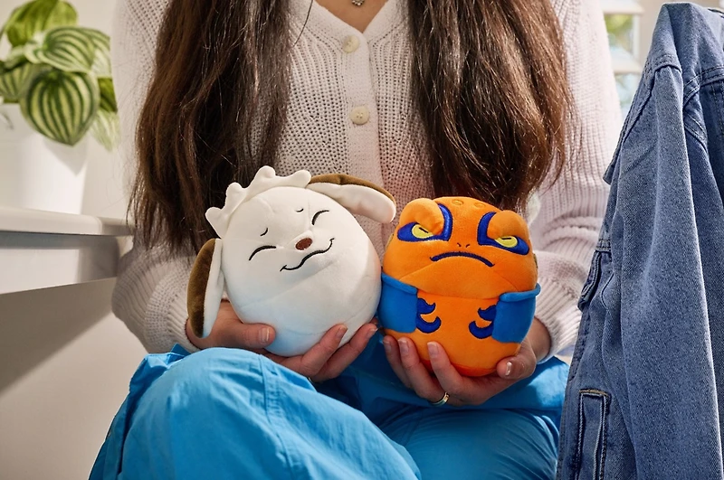 Anime Pop Surprise Plush - One Variation Chosen at Random 