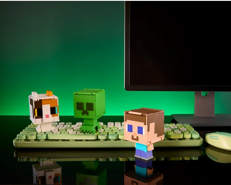 Minecraft Flippin' Figures - Assortment – One Variation Chosen at Random