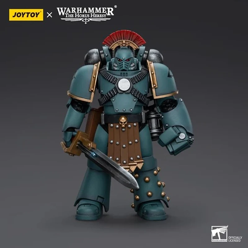 Warhammer Collectibles: 1/18 Scale Sons of Horus MKIV Tactical Squad Sergeant with Power Fist 