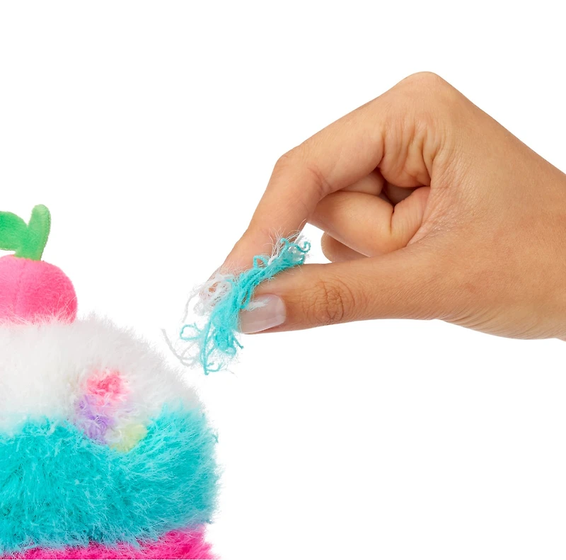 Fluffie Stuffiez Small Plush - Assortment – One Variation Chosen at Random