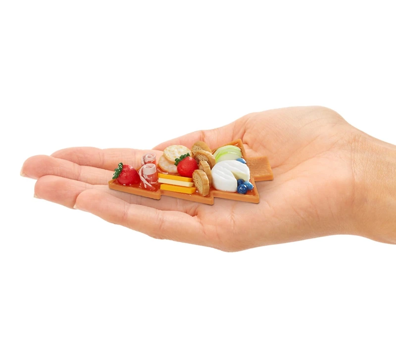 Miniverse - Make It Mini Holiday – One Variation Chosen at Random