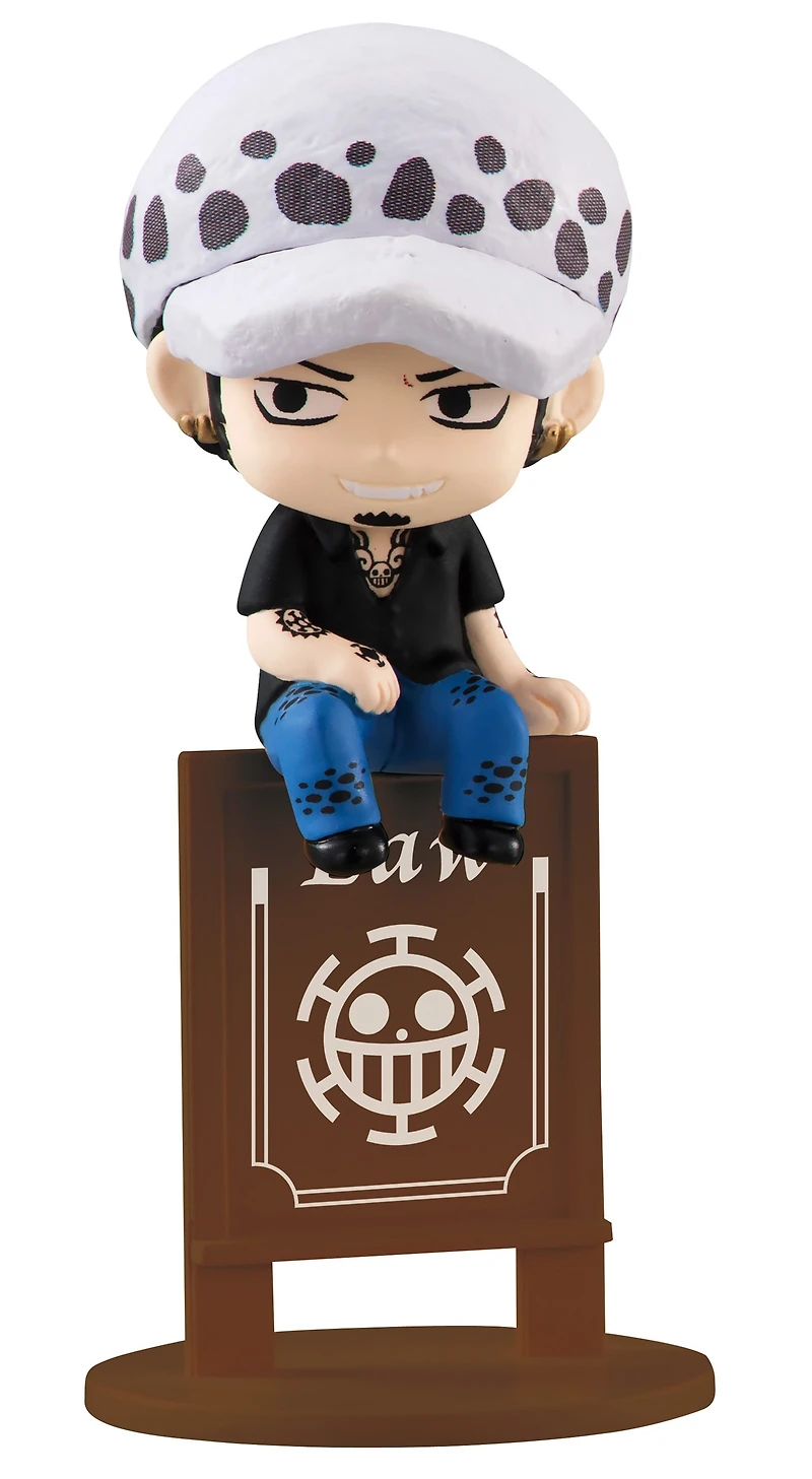 One Piece Pirates Party Figure Assorted – One Variation Chosen at Random