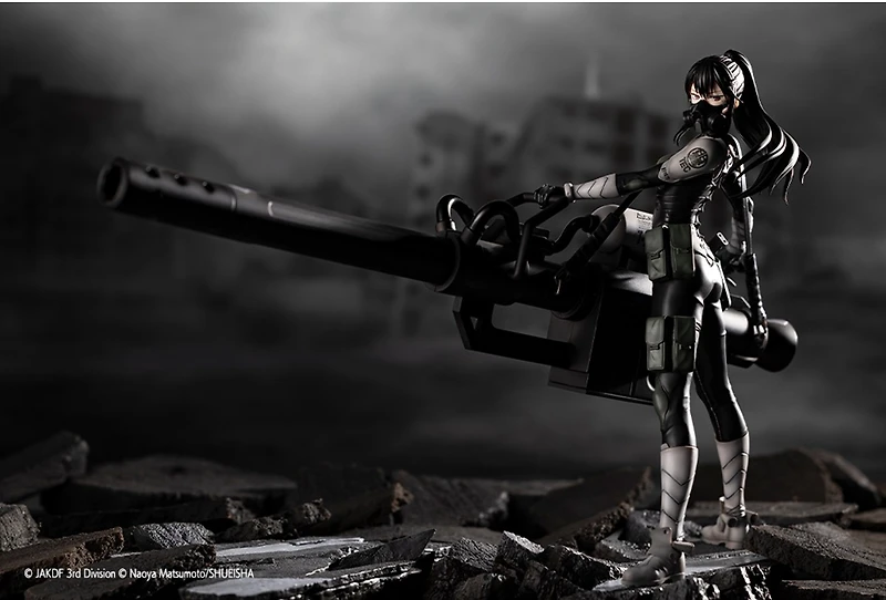 Kaiju No. 8 - Mina Ashiro ARTFX J 1/8 Scale Figure