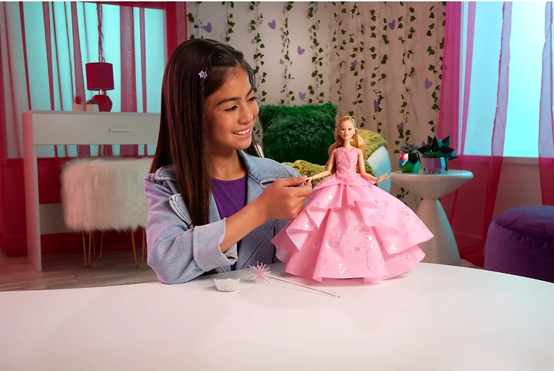 Wicked Deluxe Glinda Fashion Doll & Accessories 