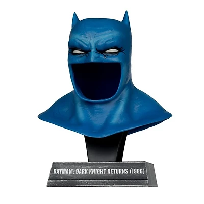 DC Direct Batman (Dark Knight Returns) Cowl Replica 1:3 Scale 