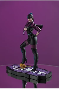 DC Direct Punchline by Stanley "Artgerm" Lau (The Joker Purple Craze) 1:10 Scale Resin Statue 