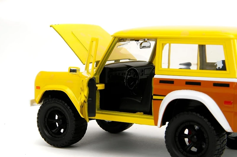 Jada Hollywood Rides 1:24 Scale Die-Cast 1972 Ford Bronco with Spongebob Figure 