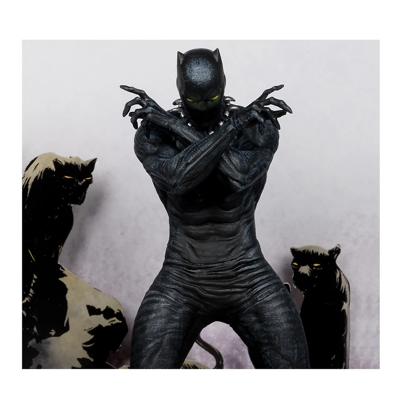 Marvel Black Panther 1:10th Scale Collectible with Scene (Marvel Knights #4) 