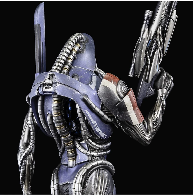 Dark Horse Mass Effect: 9.75" Legion Figure