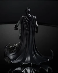 DC Direct Batman by Bjorn Barends (Batman Black & White) 1:10 Scale Resin Statue 