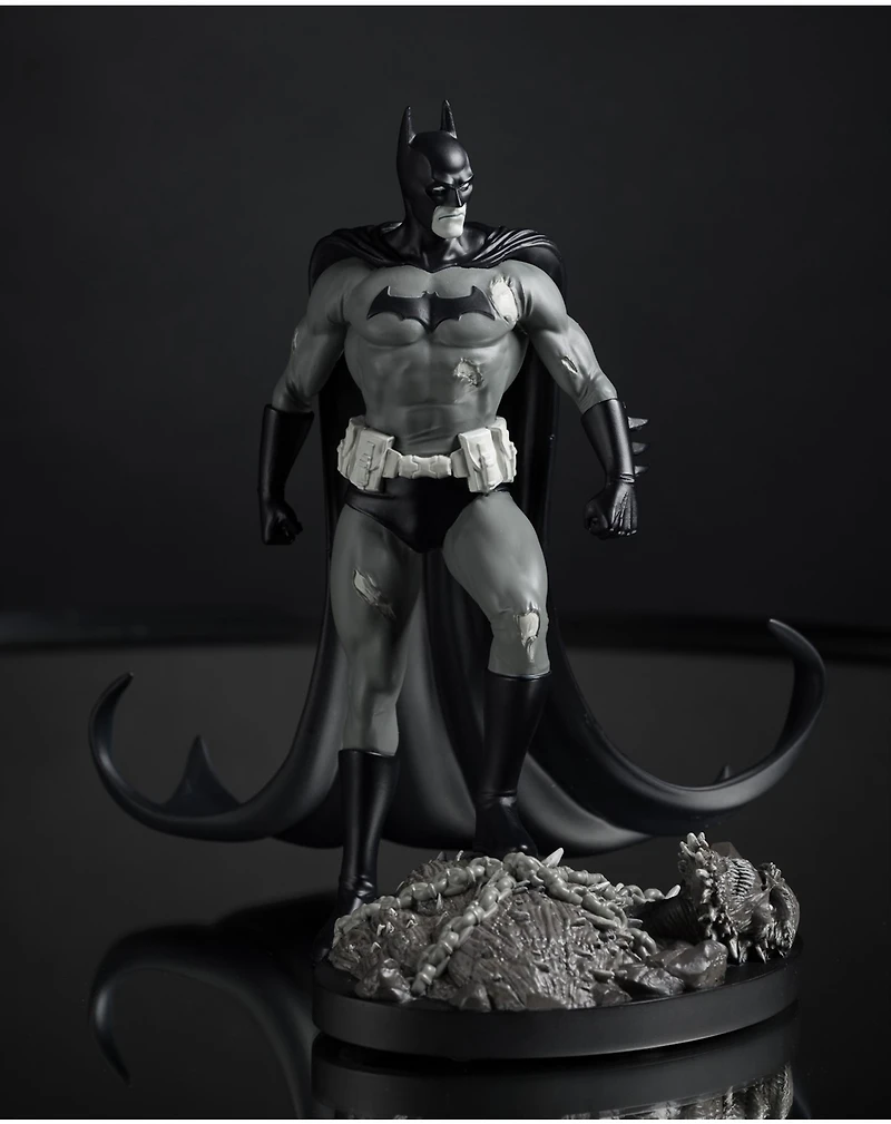 DC Direct Batman by Bjorn Barends (Batman Black & White) 1:10 Scale Resin Statue 