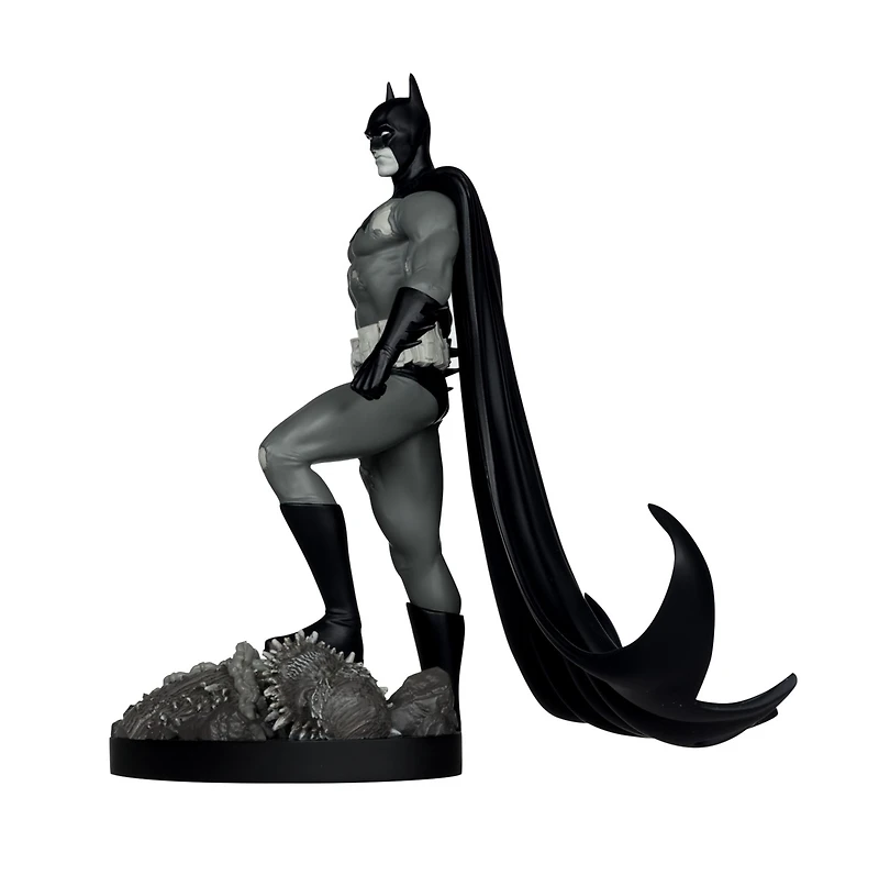 DC Direct Batman by Bjorn Barends (Batman Black & White) 1:10 Scale Resin Statue 