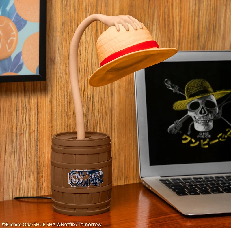 One Piece - Luffy Straw Hat Posable Light 