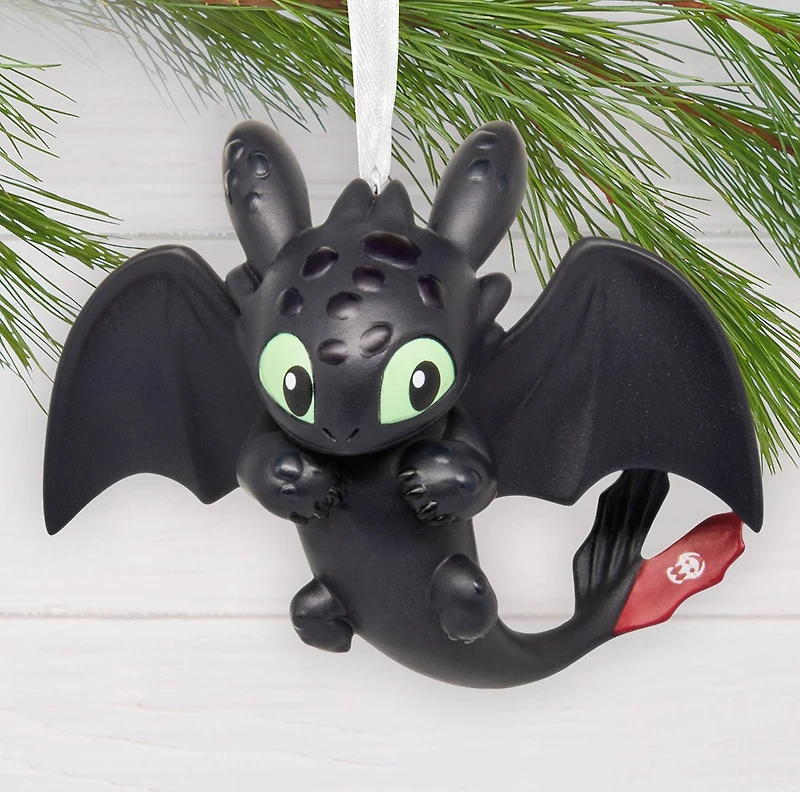 DreamWorks Dragons Toothless Hallmark Ornament 
