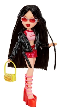 Bratz Goin’ Out!  Fashion Doll with Accessories - Assortie – Une variation choisie au hasard