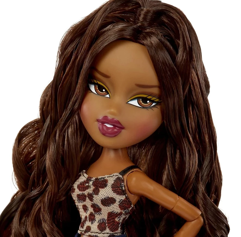 Bratz Goin’ Out! Sasha Fashion Doll with Accessories 