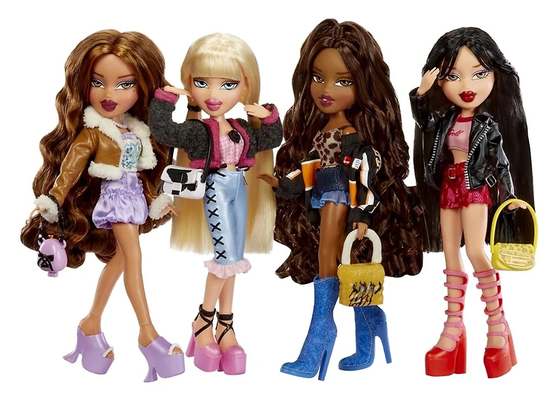 Bratz Goin’ Out! Sasha Fashion Doll with Accessories 