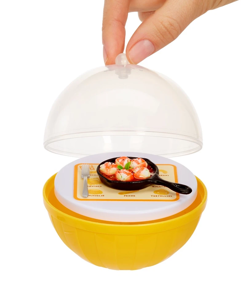 MGA's Miniverse™ Make It Mini Diner™ Series 4 – One Variation Chosen at Random