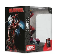 Marvel Deadpool 1:10th Scale Collectible with Scene (Deadpool #1) 
