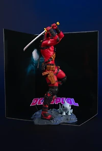 Marvel Deadpool 1:10th Scale Collectible with Scene (Deadpool #1) 