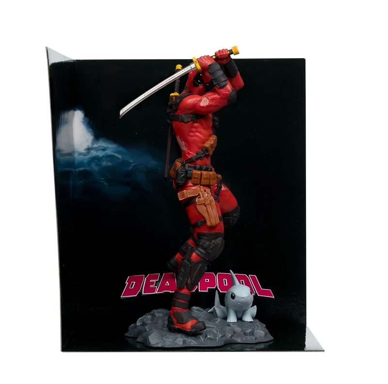 Marvel Deadpool 1:10th Scale Collectible with Scene (Deadpool #1) 