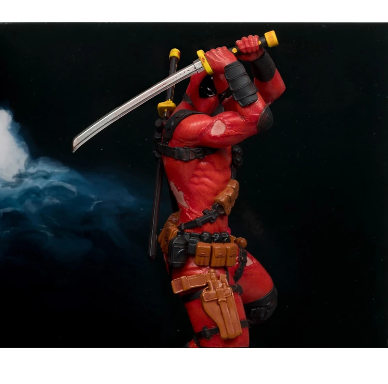 Marvel Deadpool 1:10th Scale Collectible with Scene (Deadpool #1) 