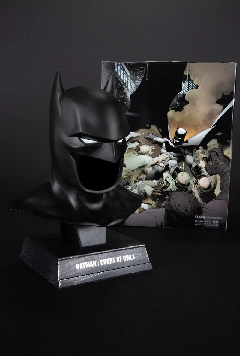 DC Direct Batman (Court of Owls) Cowl Replica 1:3 Scale 