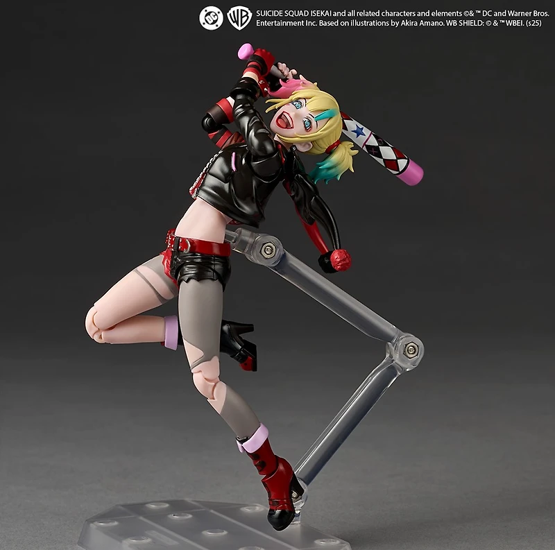 Revoltech Amazing Yamaguchi Harley Quinn Suicide Isekai Action Figure 