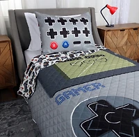 Gamer Comforter and Pillow Set 