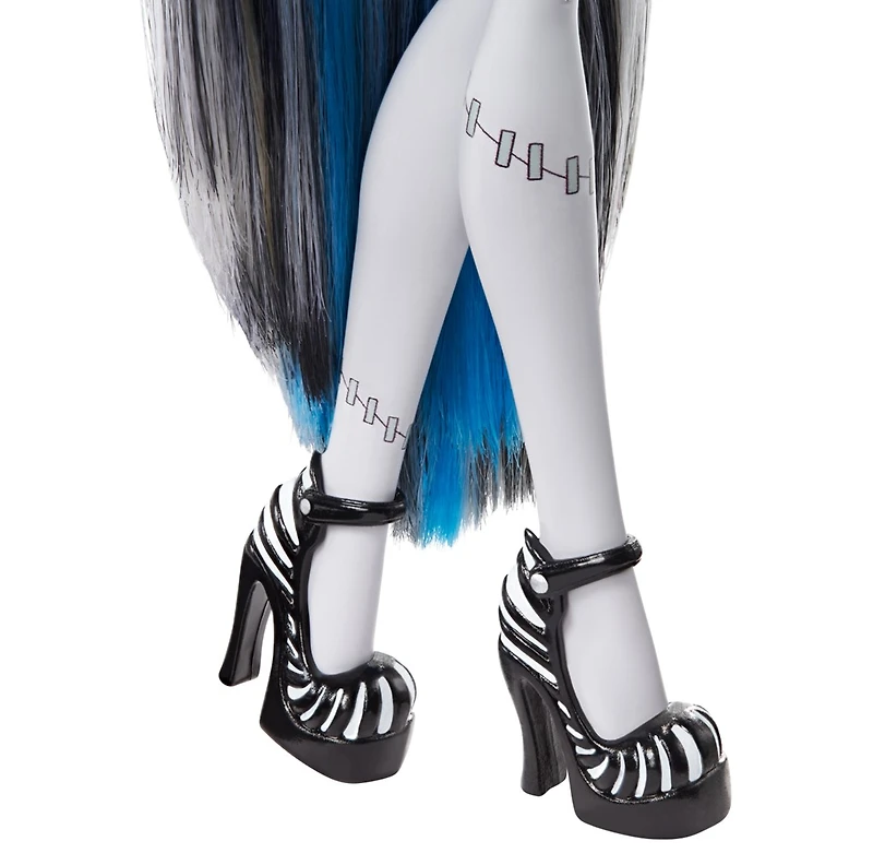 Monster High Reel Drama Frankie Stein Doll 