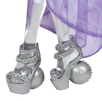 Poupée mannequin Monster High Spectra Vondergeist avec furet Rhuen et accessoires 