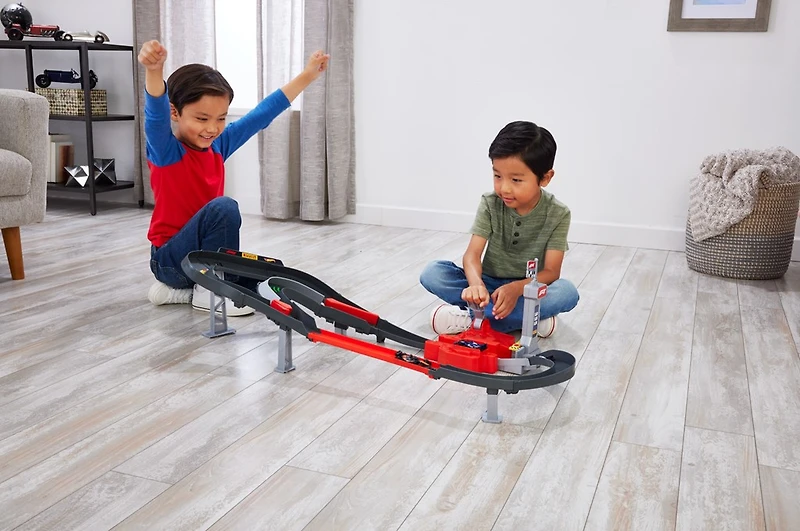 Hot Wheels Racing Sprint Track Set 