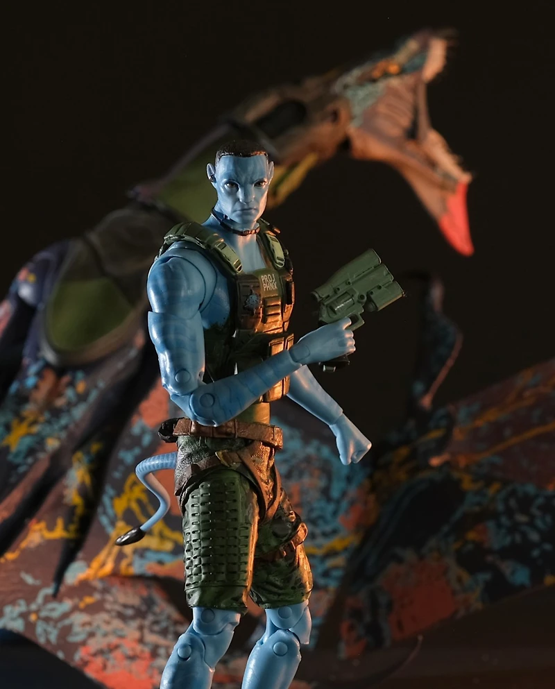 Avatar: The Way of Water Recom Quaritch & RDA Banshee 7-Inch Scale Deluxe 2 Pack Gold Label 