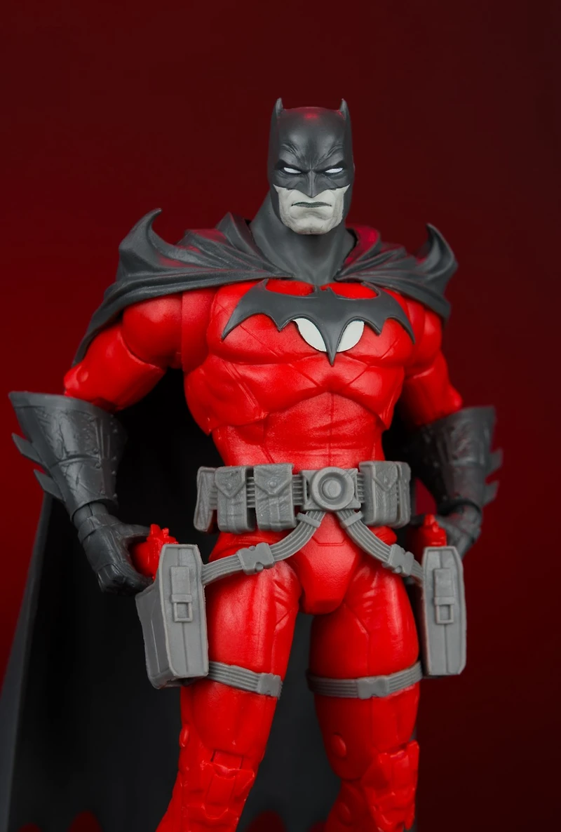 DC Multiverse Batman (Flashpoint) Black & White Accent Edition Gold Label 7-Inch Action Figure 