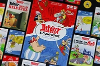Asterix & Companie - Le Jeu de Cartes Tactique et Familial (French) 