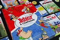 Asterix & Companie - Le Jeu de Cartes Tactique et Familial (French) 