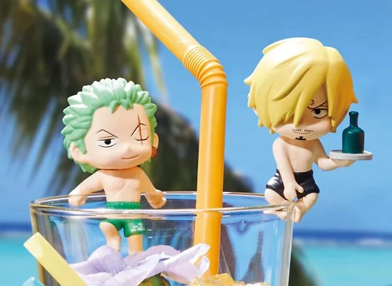 One Piece - Ochatomo Miniature Blind Figure (Pirates on Vacation Ver.) – One Variation Chosen at Random