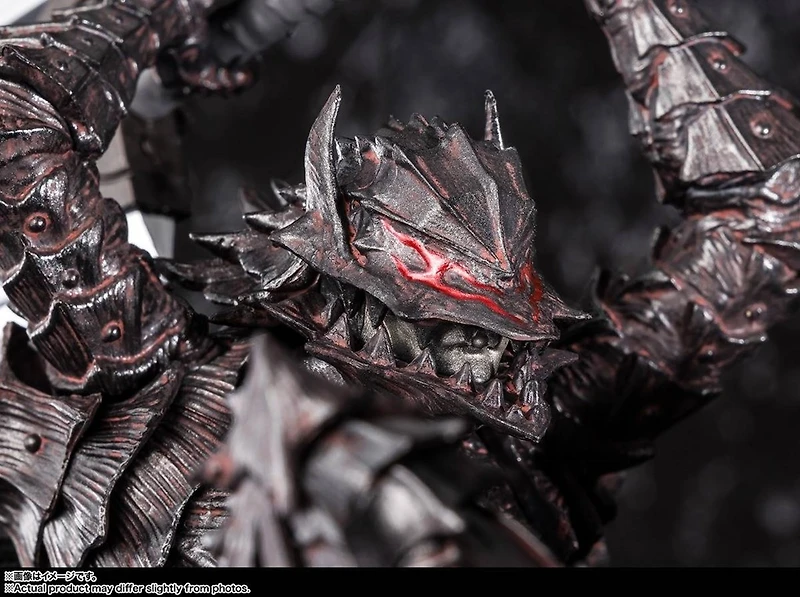 Figuarts Zero Touche Metallique: Guts (Berserker Armor Ver.) [Bandai Spirits] 