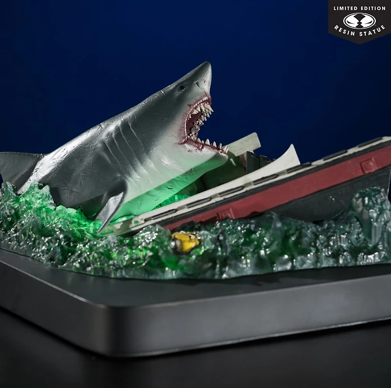 Jaws (50th Anniversary) 1:48th Scale Resin Statue with Light Up Base 