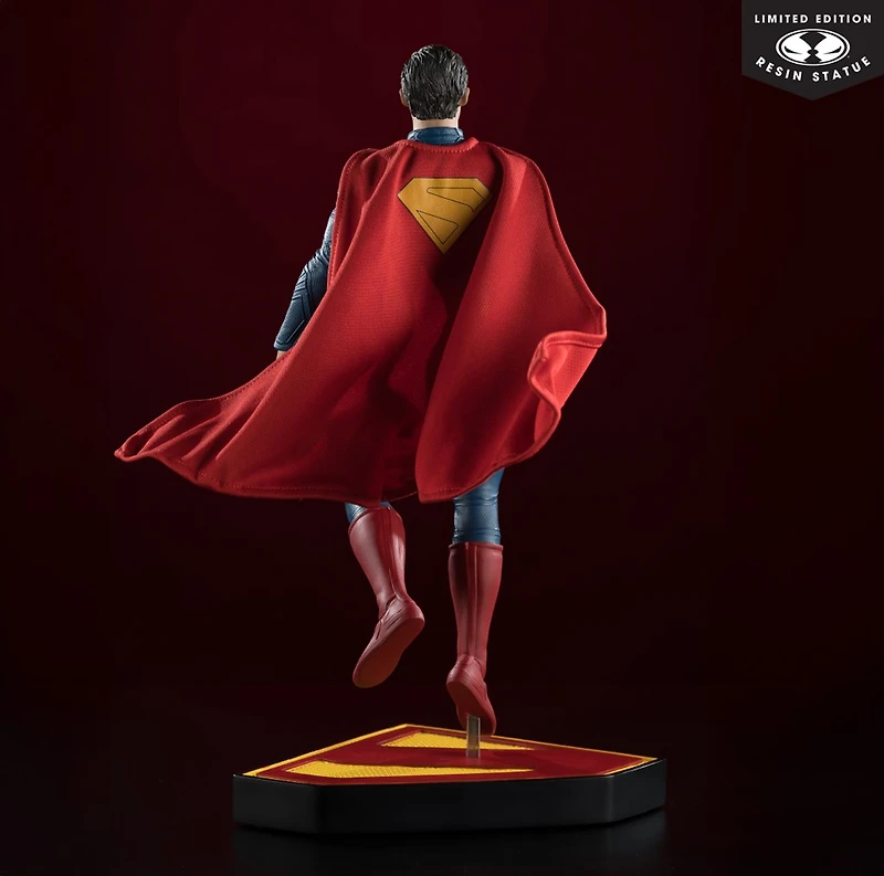 DC Direct Superman Movie (2025) 1:6 Scale Resin Statue 
