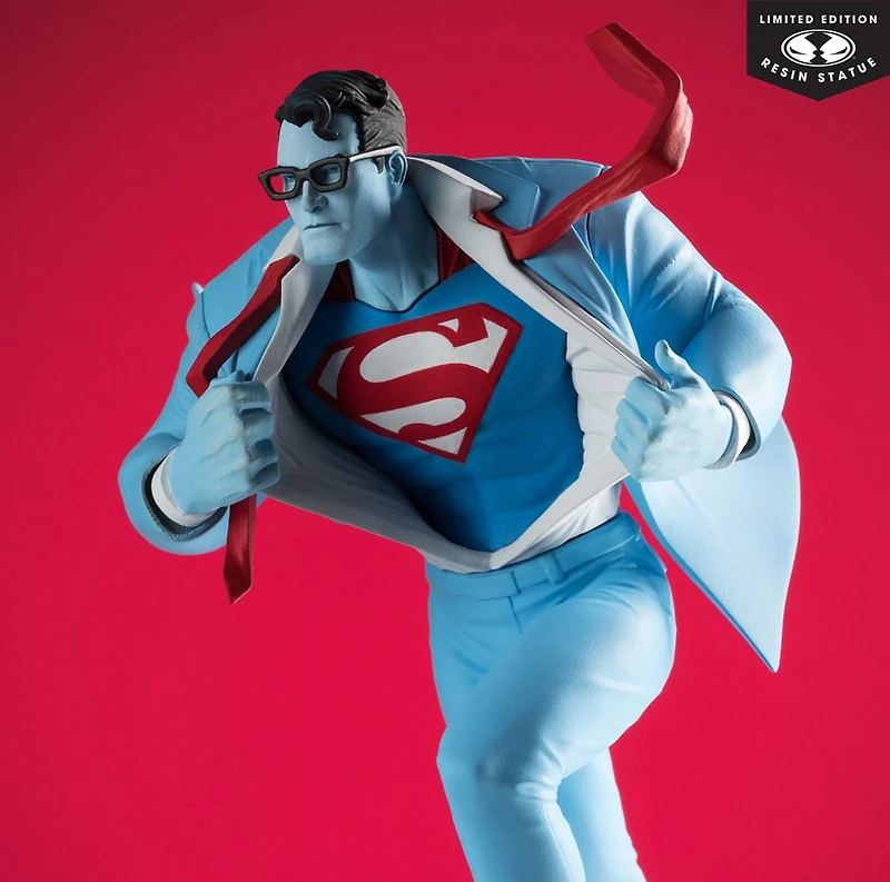 DC Direct Superman by Clayton Henry (Superman Red and Blue) 1:10 Scale Resin Statue Limited Edition 
