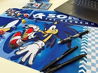 Sonic The Hedgehog Desk Man