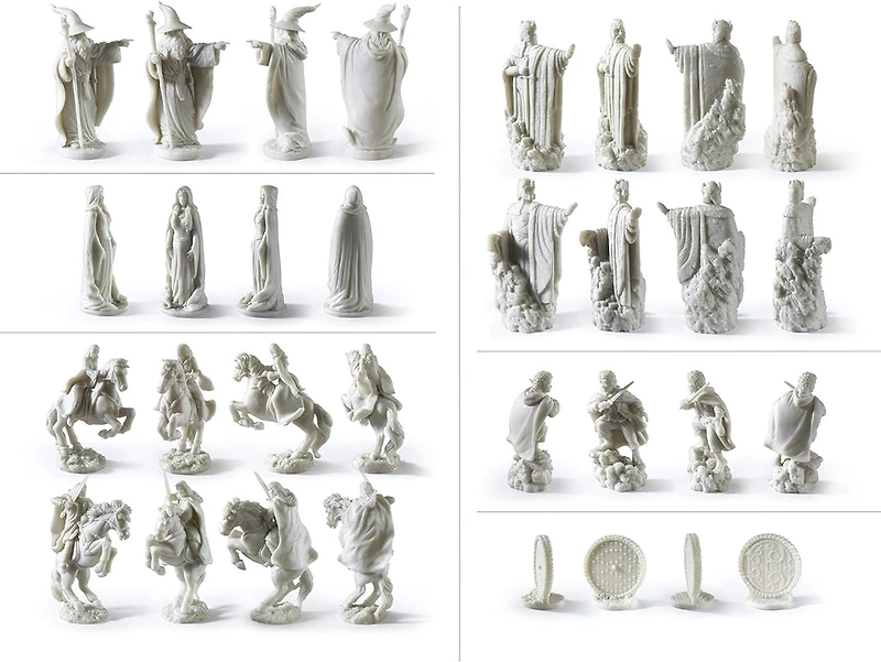 The Noble Collection The Lord of The Rings - Chess Set: Battle for Middle-Earth,Black