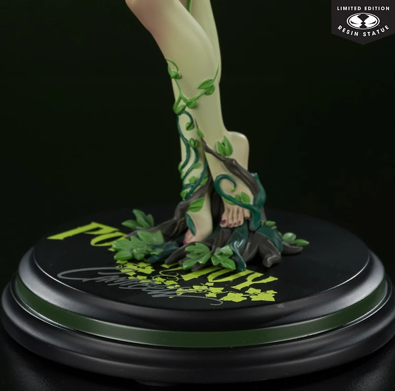 DC Direct Poison Ivy by J. Scott Campbell (DC Cover Girls) 1:8 Scale Resin Statue 