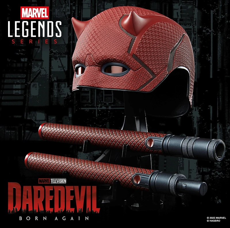 Marvel Legends Series Daredevil: Born Again Premium Roleplay Mask and Billy Club 