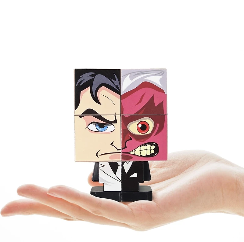 Qubi Batman (DC Comics) Transforming Cube Assortie – Une variation choisie au hasard