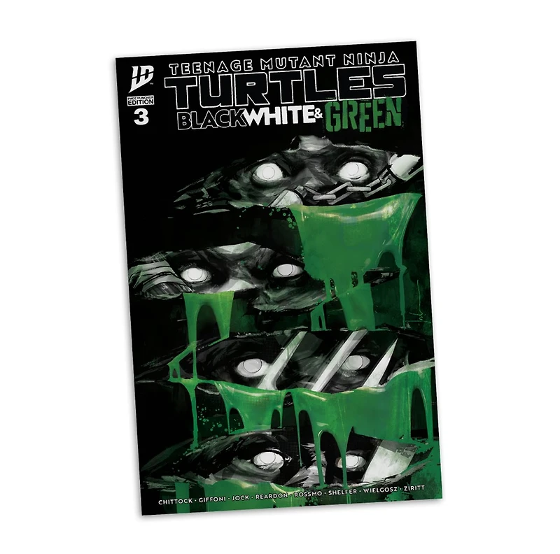 Teenage Mutant Ninja Turtles (Page Punchers) Raphael (Black, White & Green) 5-Inch Action Figure with Comic McFarlane Toys Red Platinum Edtion