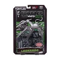 Teenage Mutant Ninja Turtles (Page Punchers) Leonardo (Black, White & Green) 5-Inch Action Figure with Comic McFarlane Toys Red Platinum Edtion